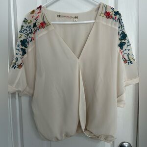 Gently Used Chelsea Violet Top.